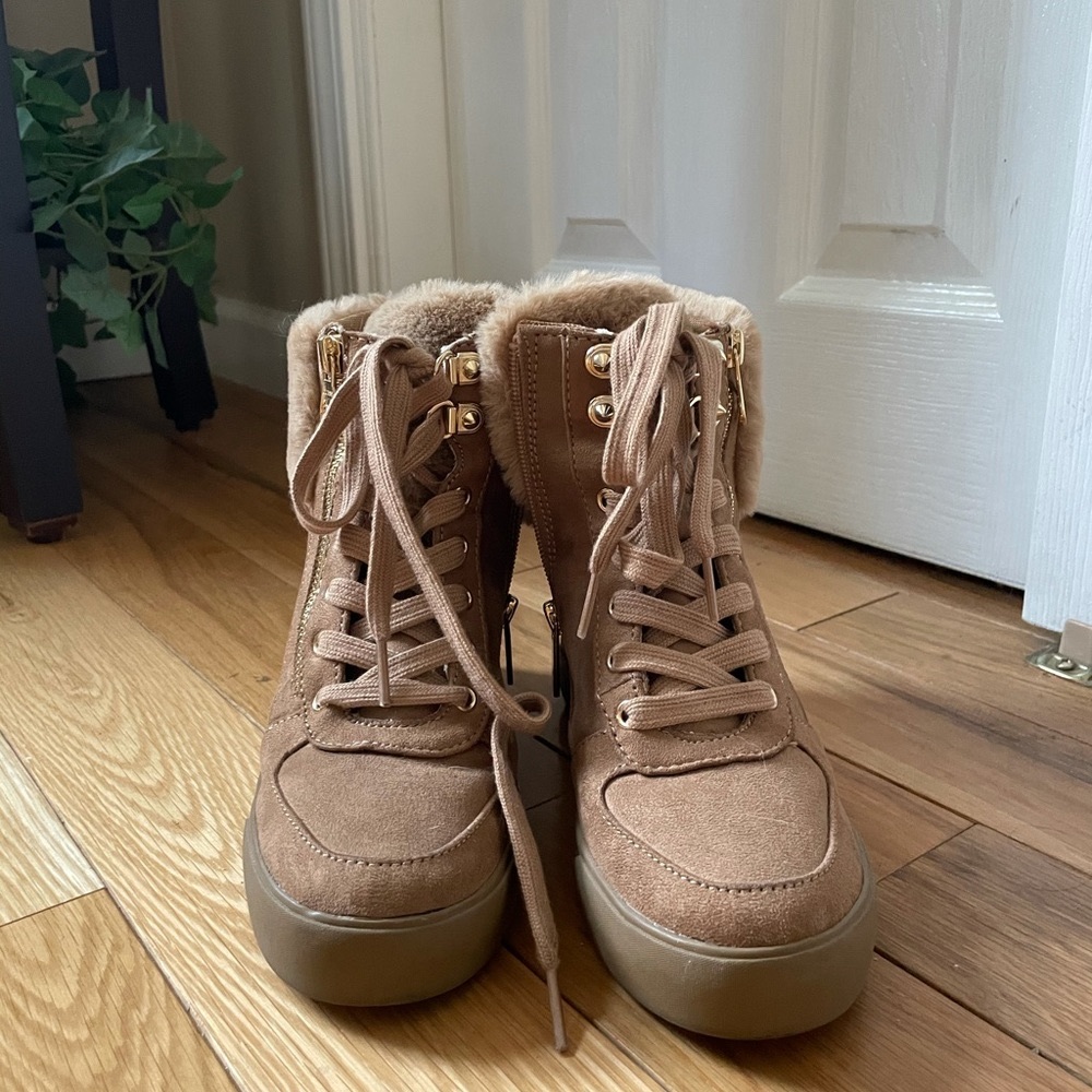 Guess women boot